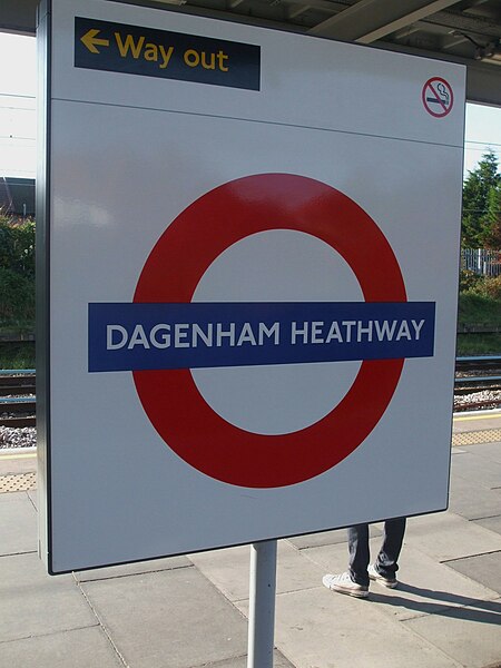 File:Dagenham Heathway stn roundel.JPG