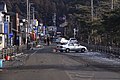 日本三景・松島の主要観光地区である松島海岸駅前は、松島湾奥部にあるため被害は比較的小さかった。 （宮城県宮城郡松島町、2011年3月13日撮影）