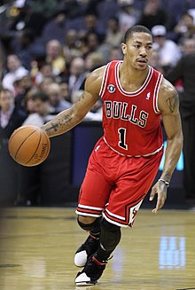 Derrick Rose in azione.