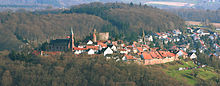 Blick vom Goetheblickweg auf den Dilsberg.