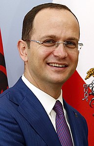 Ditmir Bushati 2014 (recadrée) .jpg