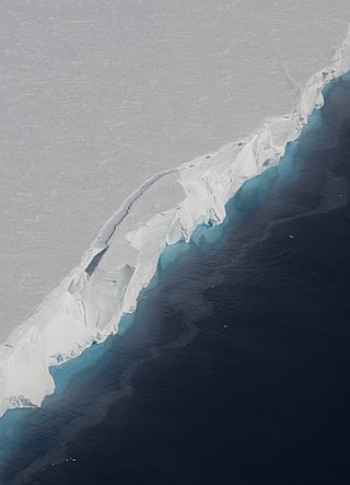 <span class="mw-page-title-main">Dotson Ice Shelf</span> Ice shelf in Marie Byrd Land, Antarctica