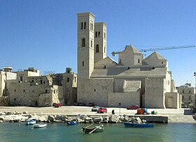 Illustrativt billede af artiklen Saint-Conrad Cathedral i Molfetta