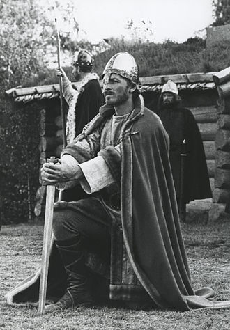 Hivju acting as king Olaf II of Norway in The Saint Olav Drama at Stiklestad 1979 Erik Hivju som konge i spelet 1979.jpg