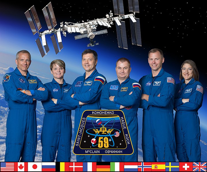 File:Expedition 59 crew portrait.jpg