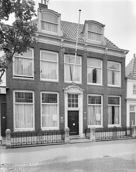 File:Exterieur VOORGEVEL - Hoorn - 20288471 - RCE.jpg