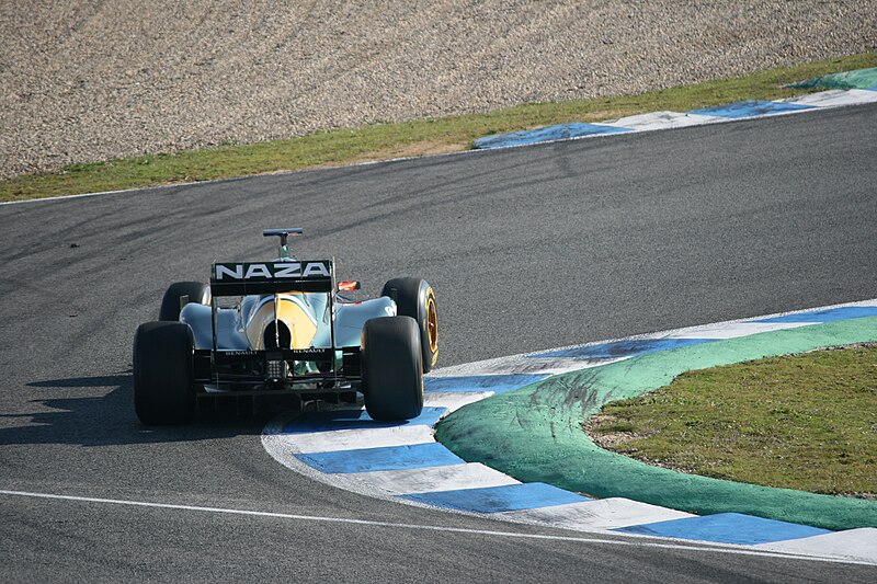 File:F1 2011 Jerez day2 9.jpg