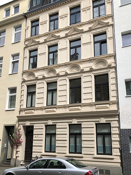 File:Fassade1.jpg