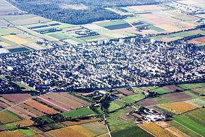 Weiterstadt: Geographie, Geschichte, Bevölkerung