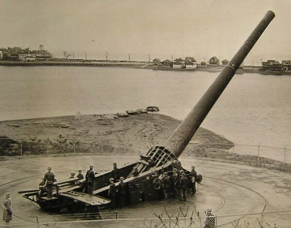 US Army 16-inch gun M1919 on barbette mount M1919; this was a high-angle mount with elevation to 65°.