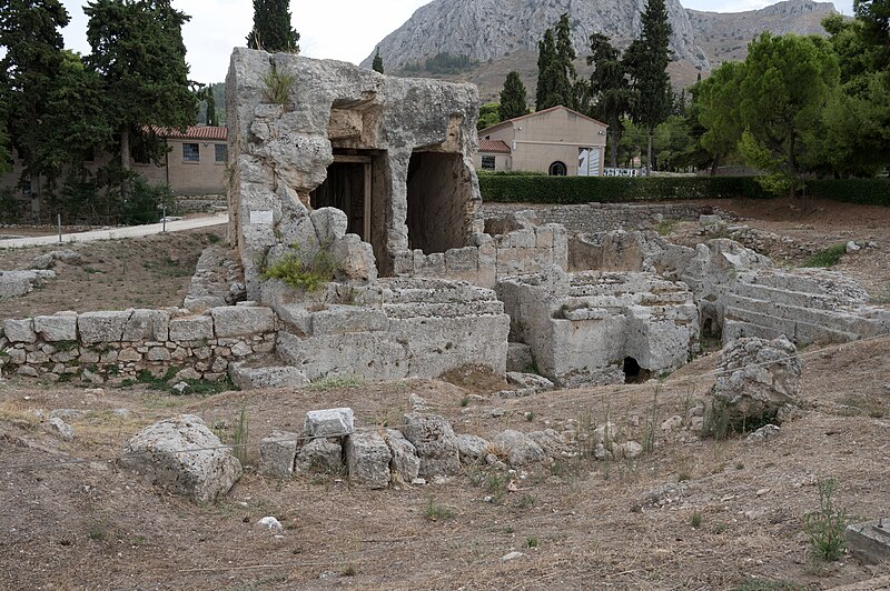 File:Fountain of Glauke, Corinth, 203077.jpg