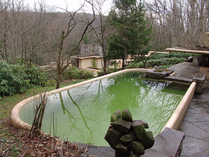 File:Frank Lloyd Wright - Fallingwater exterior 15.JPG