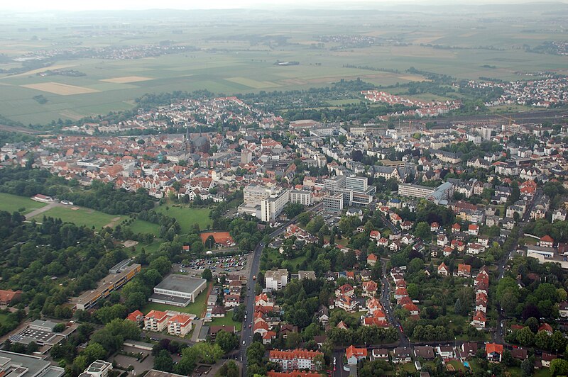 File:Friedberg (Hessen) Aerial fg012.jpg