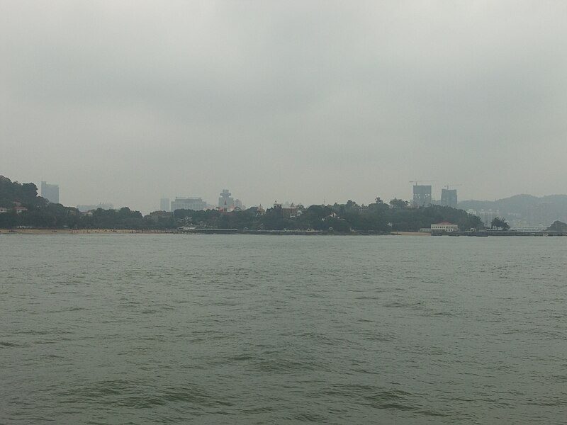 File:Gulangyu - seen from SW - DSCF9340.JPG