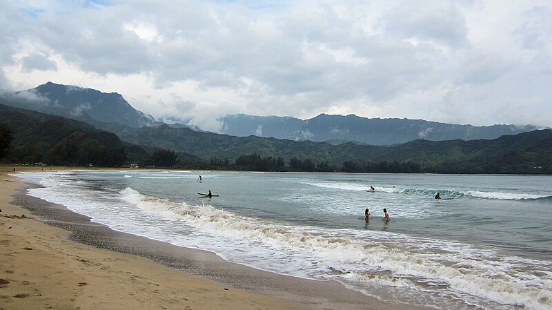 File:Hanalei Bucht im April.JPG