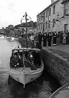 Haverfordwest River Pageant, 1951, photo by Geoff Charles from the Geoff Charles Collection at the National Library of Wales Haverfordwest River Pageant (17155520462).jpg
