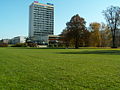 Slovenčina: Hotel Lux a park