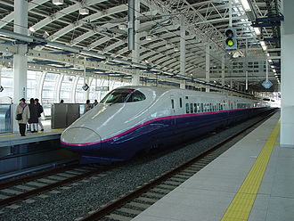 An E2 Series Shinkansen at Hachinohe Station, January 2003 J3 ex Hayate 1 at Hachinohe 20030101.JPG