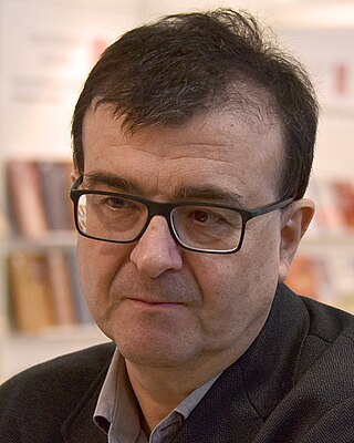 <span class="mw-page-title-main">Javier Cercas</span> Spanish writer, journalist and professor of Spanish literature