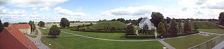 Jellingmonumenterne: Jelling Kirke, Jellingstenene, Jellinghøjene