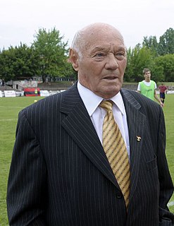 Jenő Buzánszky Hungarian footballer