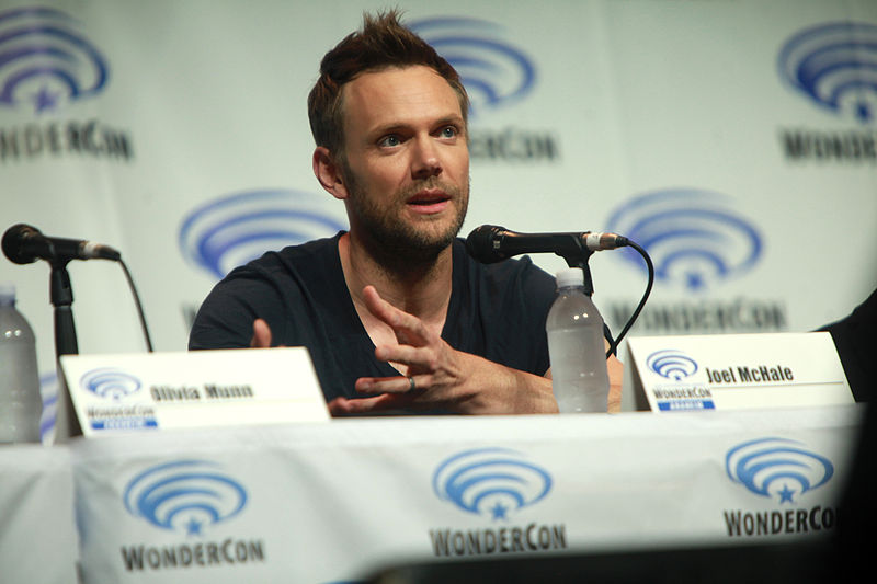 File:Joel McHale (13926436111).jpg