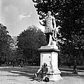 Jules César, Jardin des Tuileries, October 1978.jpg