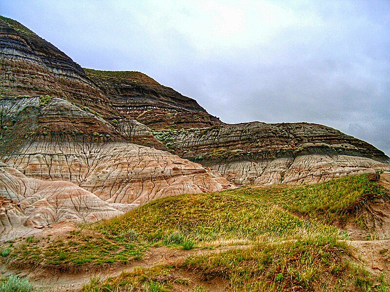 Banded Peak (Alberta) - Wikipedia