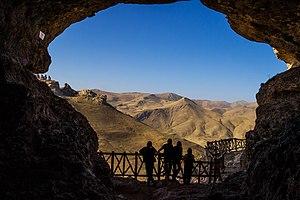 Природно исторический комплекс. Белуджистан пещера. Пещера Карафту Иран. Пещерный город Карафту. Остан гамостал.