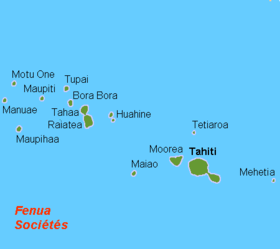 Les îles du Vent se situent à l'est des Îles Sous-le-Vent.