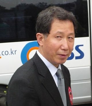 <span class="mw-page-title-main">Kim Geun-tae</span> South Korean politician (1947–2011)