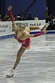 Cross-grab catch-foot spiral (Front view) (Carolina Kostner)