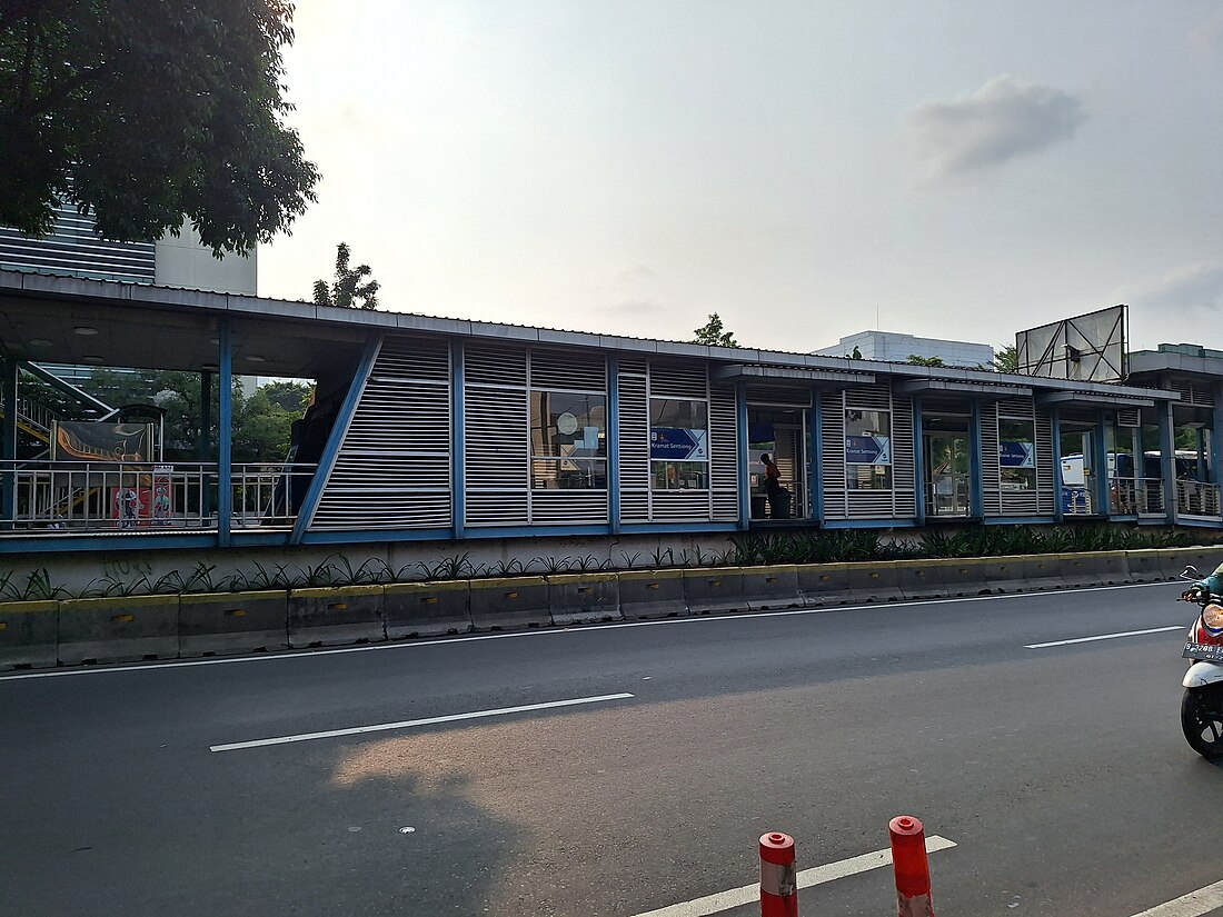 Halte Transjakarta Kramat Sentiong