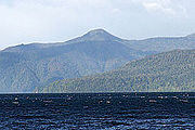 支笏湖と丹鳴岳（2009年10月）