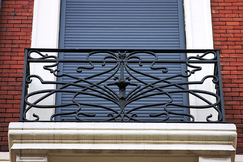 File:León - Balcony.JPG