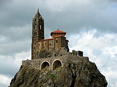 Le rocher de l'Aiguilhe et sa chapelle St-Michel 01.JPG