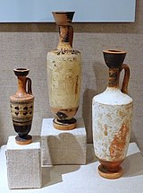 Древнегреческие лекифы. 475—425 гг. до н. э. Музей Иллинойского университета, США