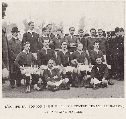 The squad that played Racing Club de France at Parc des Princes in 1899.