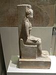 Profilo della statua di Rattaui al Museo del Louvre, Parigi.