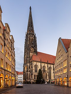 Münster, Prinzipalmarkt mit St.-Lamberti-Kirche -- 2020 -- 4128-30.jpg