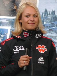 Magdalena Neuner Wallgau 2011 (2).jpg