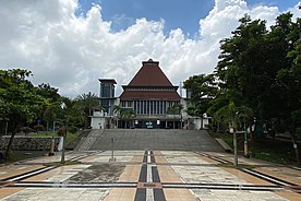 Universitas Diponegoro: Sejarah, Akademik, Pusat Studi dan Pusat Layanan