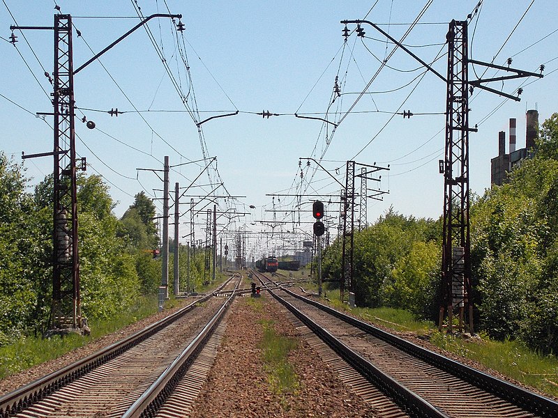 File:Metallurg railway station. img 001.jpg