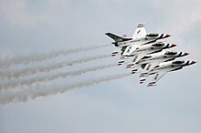 Milwaukee Udara dan Air show 110807-F-KA253-061.jpg