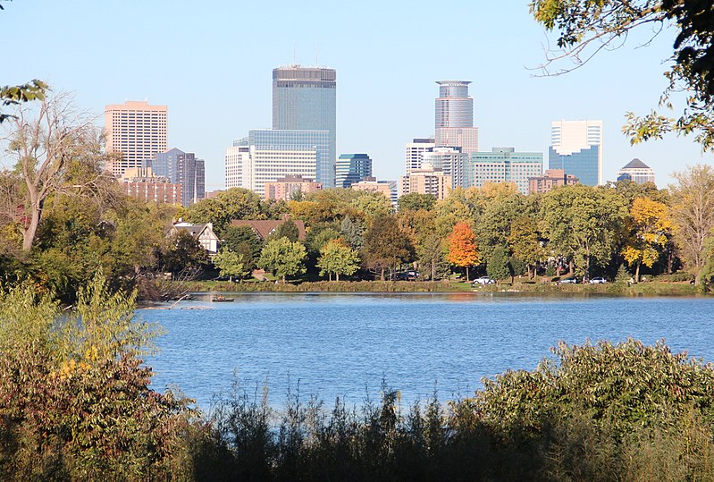 File:Minneapolis skyline, Lake of the Isles Oct 2017.jpg