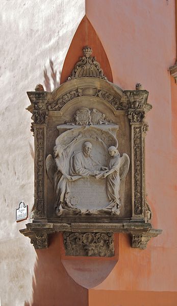 File:Monument Francisco Suarez Granada.jpg