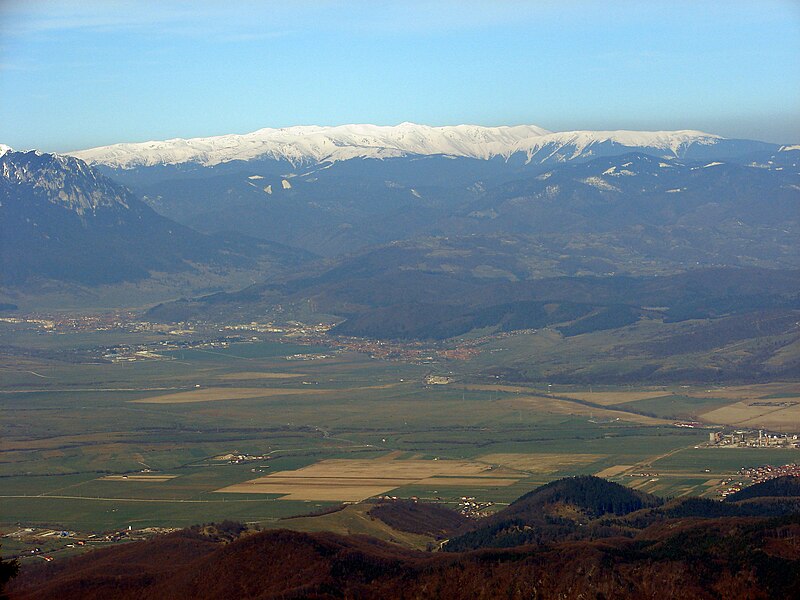 File:Munţii Făgăraș - panoramio (1).jpg