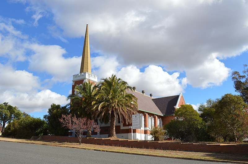 File:Murrumburrah Uniting Church 001.JPG