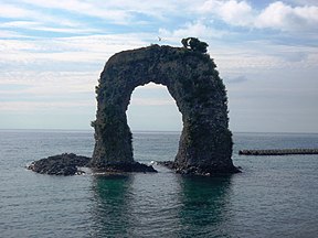 Nabetsuru-iwa auf der Insel Okushiri-jima
