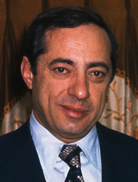 Mario Cuomo ran for mayor of New York City in the 1977 election with the party's nomination against Democratic nominee Ed Koch. His son, Andrew Cuomo,